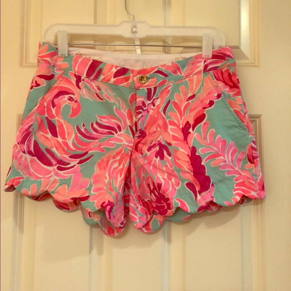 Lilly Pulitzer scalloped shorts